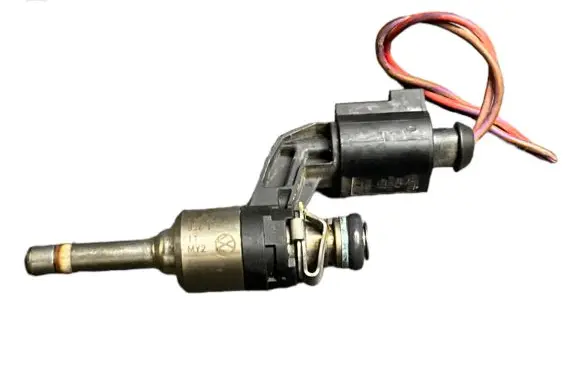 Skoda Yeti (5L) Fuel injector 03C906036F 3388A 00604B