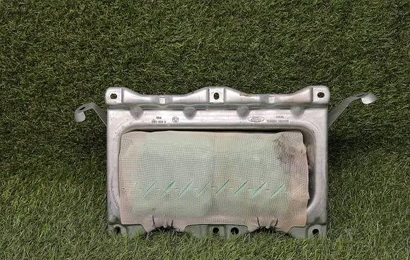 Ford Focus Passenger airbag 6M51A042B84BD 30372956D 07342C80416