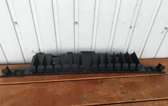 Citroen DS7 Crossback Rear bumper mounting bracket 99899249