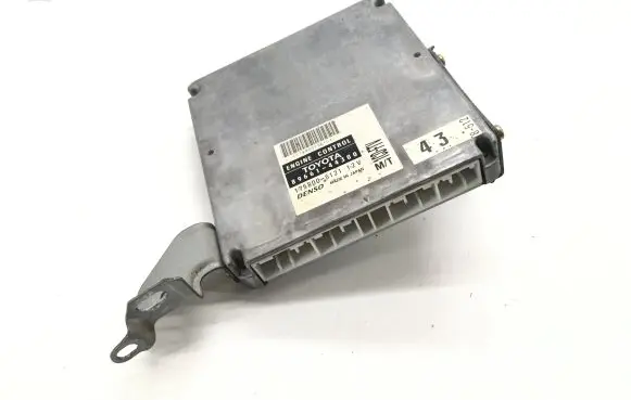 Toyota Avensis Verso Engine control unit/module 8966144300 1758005121