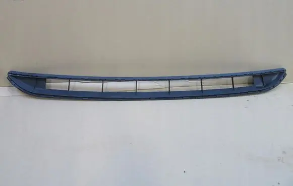 Volkswagen Touareg II Front bumper lower grill 7P6853673