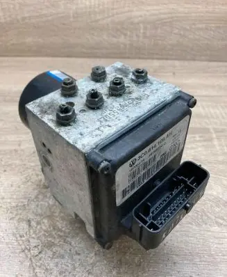 Volkswagen PASSAT B6 ABS Pump 3C0614109AH