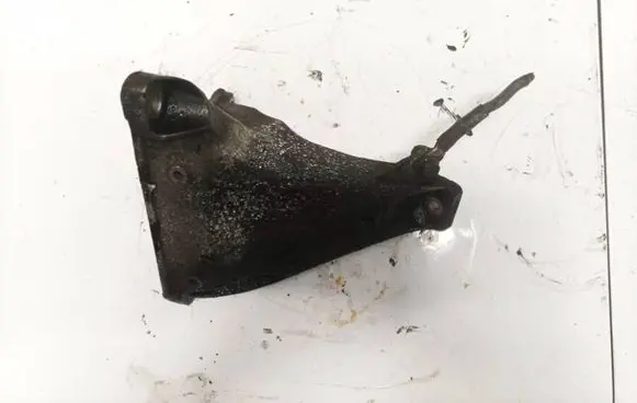 Audi A4 S4 B6 8E 8H Engine mounting bracket