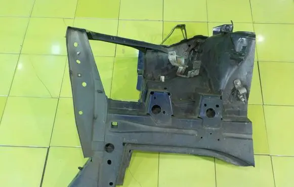 Nissan Juke I F15 Front side member PRZOD XP211