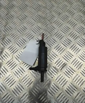 BMW X5 F15 Windscreen/windshield washer pump 7340773