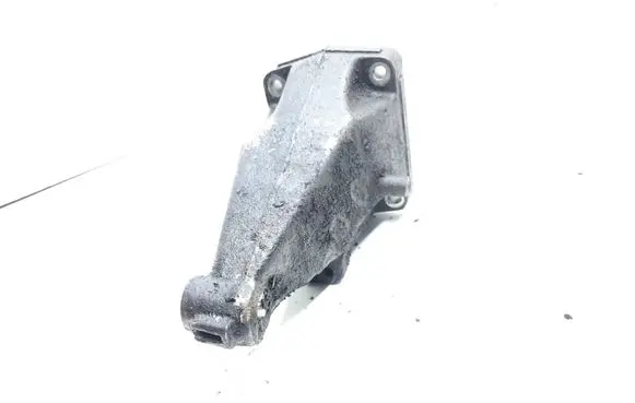 Mercedes-Benz Vito Viano W639 Engine mounting bracket A6462230204 K1438