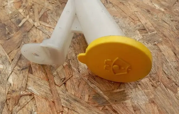 Renault Koleos I Window washer liquid tank fill tube 28915JY00A