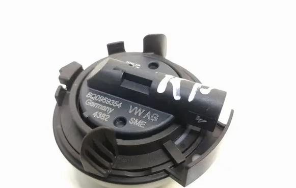 Volkswagen Tiguan Airbag deployment crash/impact sensor 5Q0959354