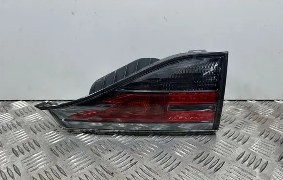 Lexus CT 200H Tailgate rear/tail lights