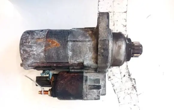 Volkswagen Golf V Starter motor AG02M911023N