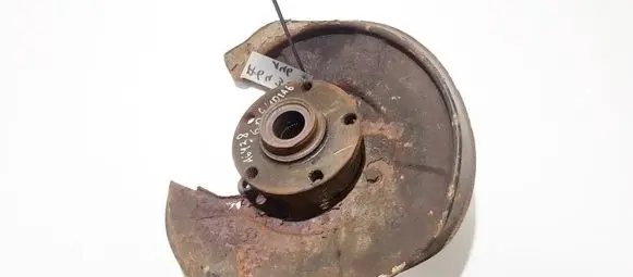 Audi A6 S6 C5 4B Rear wheel hub