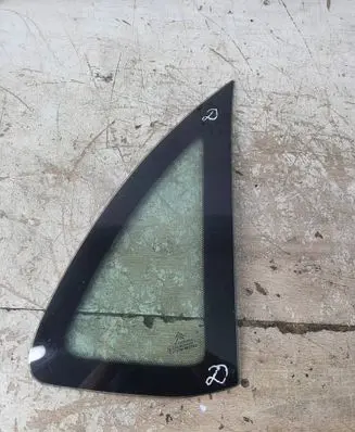 Citroen C3 Rear side window