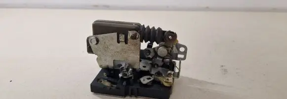 Iveco Daily 4th gen Front door lock