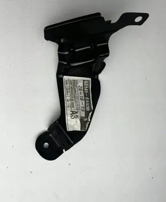 Nissan Navara D40 Fender mounting bracket 63145EA530NISSAN
