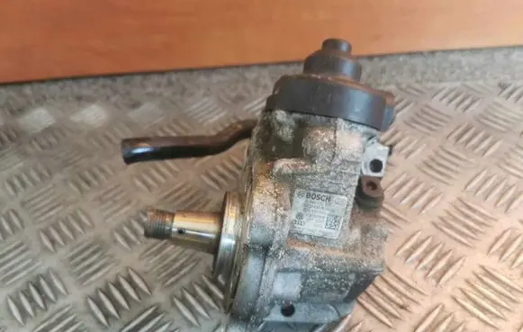 Audi A6 S6 C6 4F Fuel injection high pressure pump 03L130755