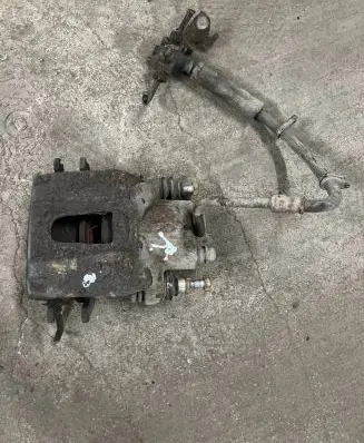 Jeep Grand Cherokee (WK) Rear brake caliper