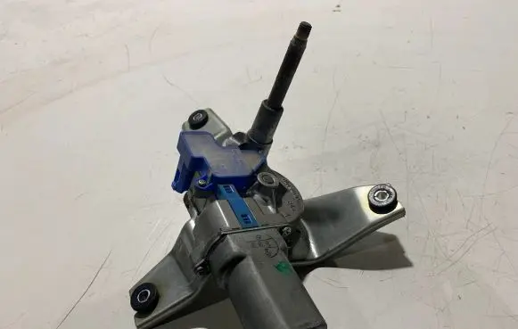 Honda FR-V Rear window wiper motor 33845D