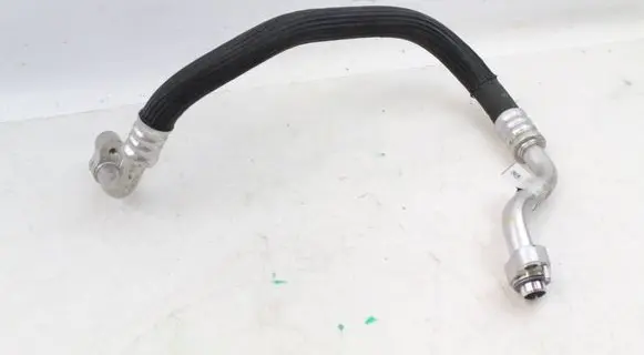 Air conditioning (A/C) pipe/hose