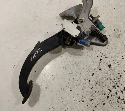 Clutch pedal