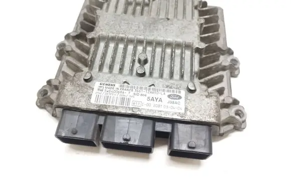 Mazda 2 Engine control unit/module 3S6112A650LA 5WS40069AT 236767014