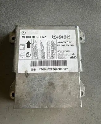 Mercedes-Benz C W204 Airbag control unit/module A2048706826 5WK44004 T06J222344809D7