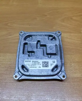 BMW 3 E92 E93 Headlight ballast module Xenon 130732930301 7263087 10EEG091823