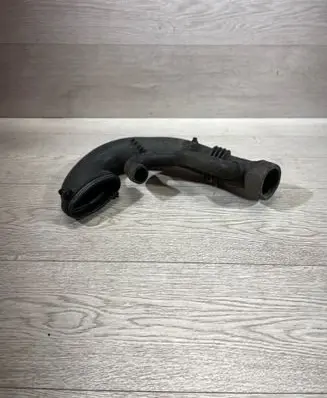 BMW 5 E60 E61 Turbo air intake inlet pipe/hose 7786013 10866710 7786034