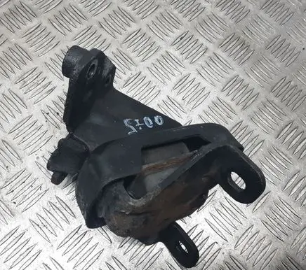 Isuzu Trooper Bracket in trunk/boot 