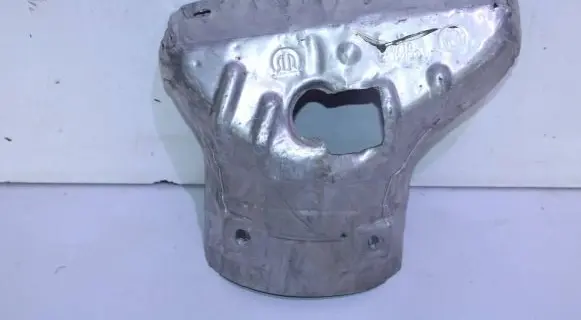 Fiat 500X Heat shield in engine bay 52050103