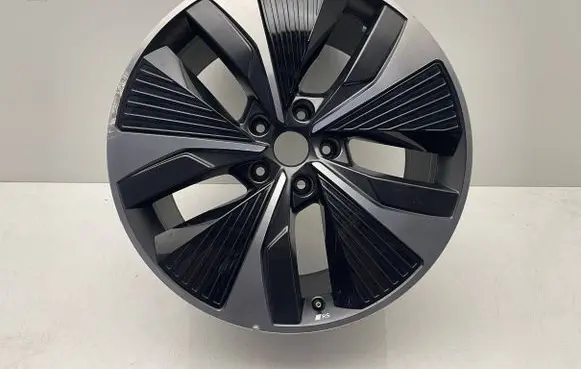 Audi Q6 e-tron R21 alloy rim 85H601025AR
