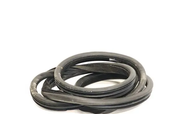 Land Rover Evoque I Front door rubber seal 