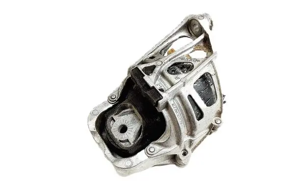 Audi A4 S4 B9 8W Engine mount bracket 4M0199371FF
