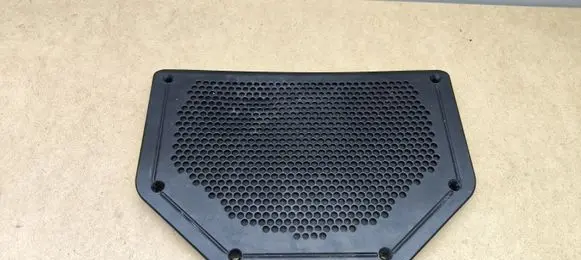 BMW 3 E90 E91 Subwoofer grill/trim 6925337