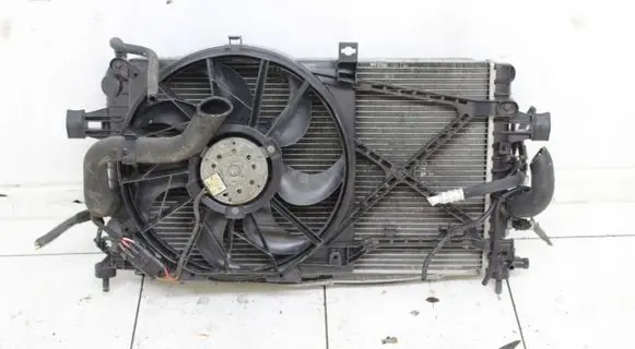 Opel Zafira B Radiator set 