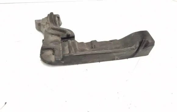 Other engine bay part