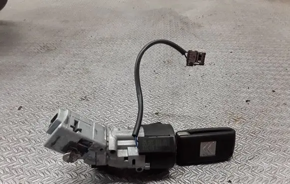 Citroen C4 I Ignition lock 9649781080