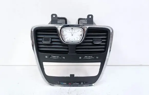 Chrysler Town & Country V Dash center air vent grill 56046741AA 1PE401X9AE