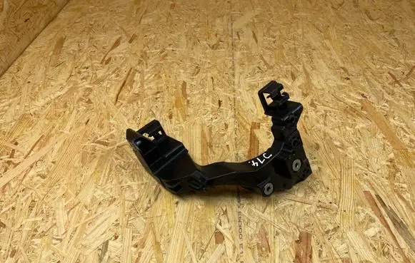 KIA Ceed Headlight/headlamp mounting bracket ET015E