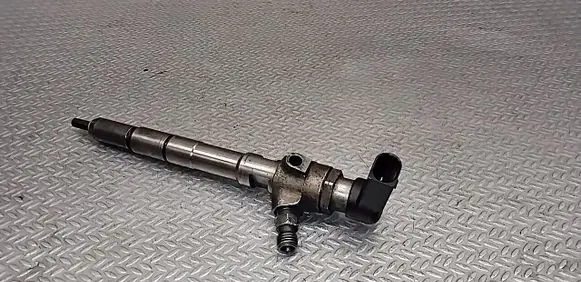 Skoda Octavia Mk2 (1Z) Fuel injector 03L130277B
