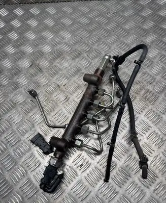 Opel Astra K Fuel main line pipe 55571602