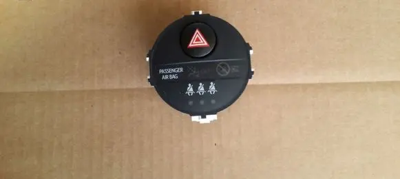 Toyota Yaris Hazard light switch 839500D080 24513