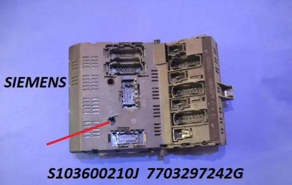 Renault Megane I Fuse box set S103600210J 7703297242G