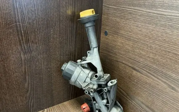 Engine oil radiator