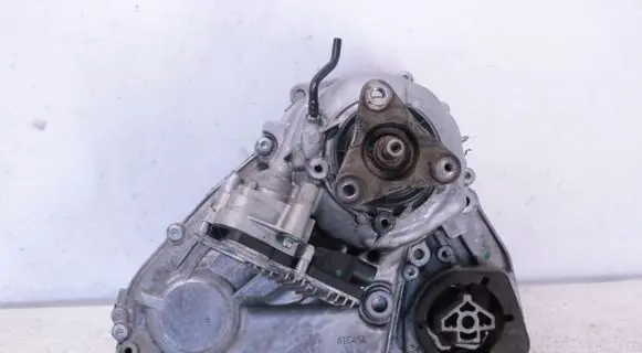 BMW X3 F25 Gearbox transfer box case 8623348 8623345 A2C73522105