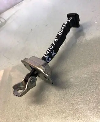 Mitsubishi Eclipse Cross Rear door check strap stopper