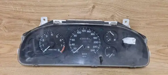 Mazda 323 F Speedometer (instrument cluster) 769914991