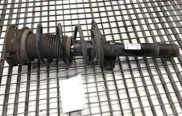 Volkswagen Golf VII Front shock absorber/damper