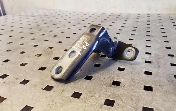 Mitsubishi Outlander Front door upper hinge
