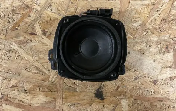 Audi A8 S8 D3 4E Front door speaker 288851001 E71386