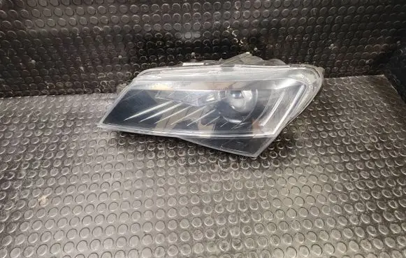 Skoda Superb B8 (3V) Headlight/headlamp 3V1941015A 1ZS01193921